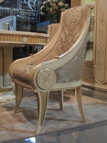 hermitage lacquer dining 4